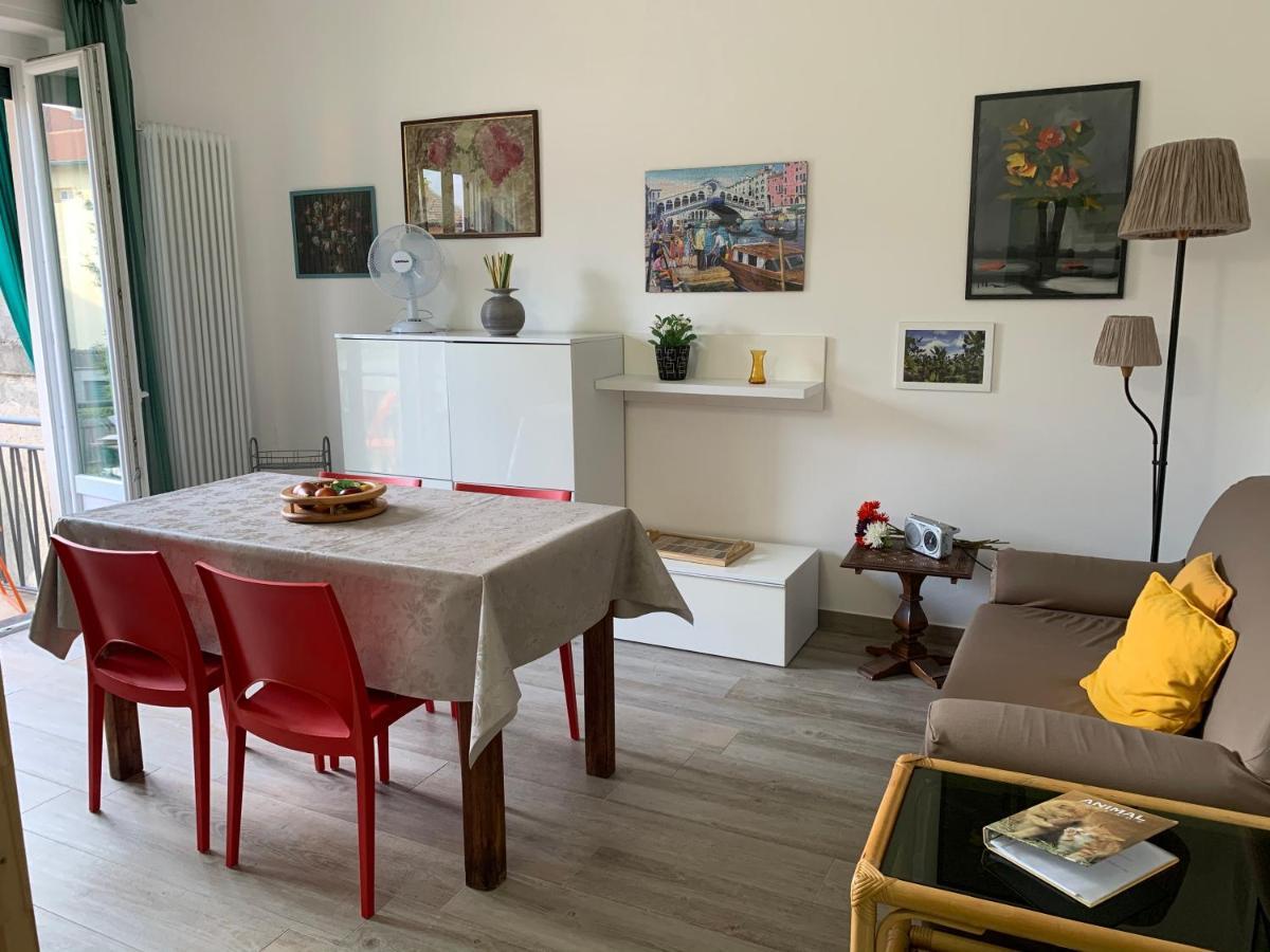 Casa Tiffany Tra Lago E Monti 만델로델라리오 외부 사진