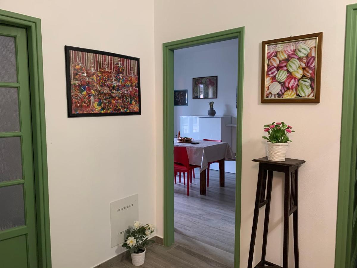 Casa Tiffany Tra Lago E Monti 만델로델라리오 외부 사진