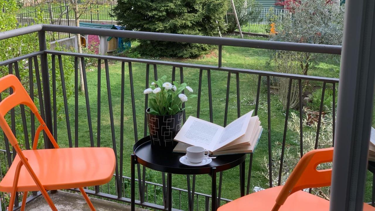 Casa Tiffany Tra Lago E Monti 만델로델라리오 외부 사진